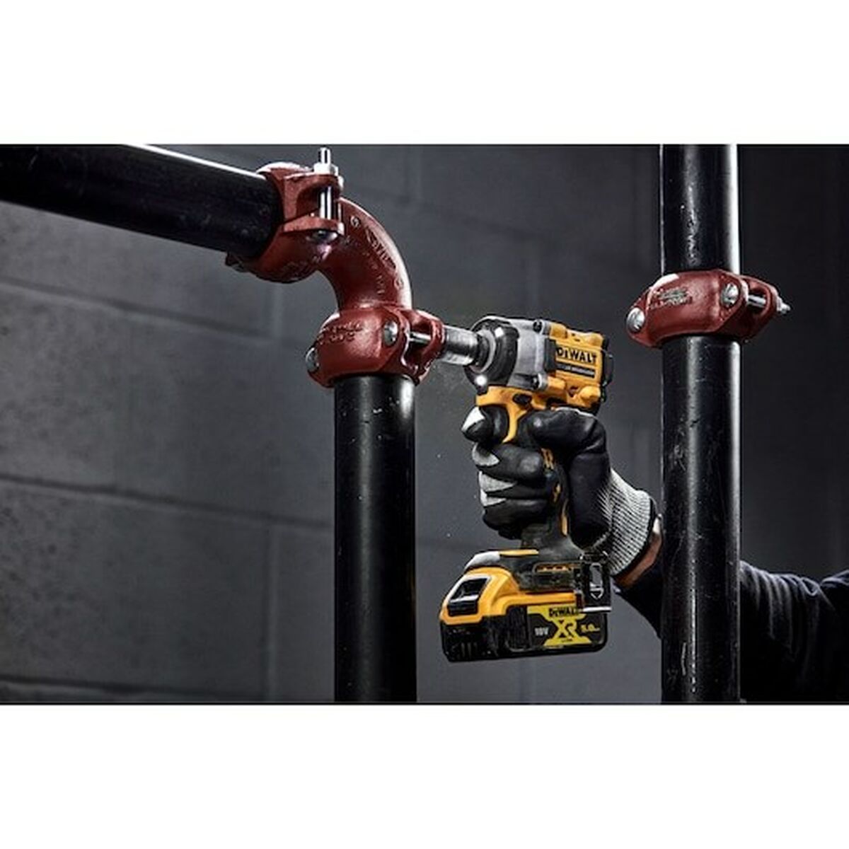 Impact wrench Dewalt DCF922P2T-QW-4