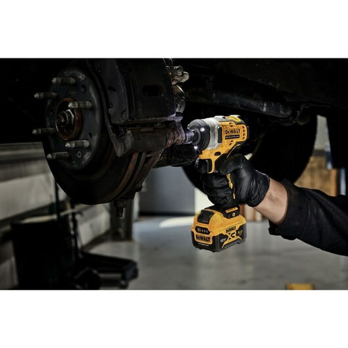 Impact wrench Dewalt DCF901P2-QW 12 V 340 nm-3